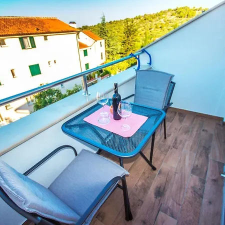 And Skalinada 3* Murter