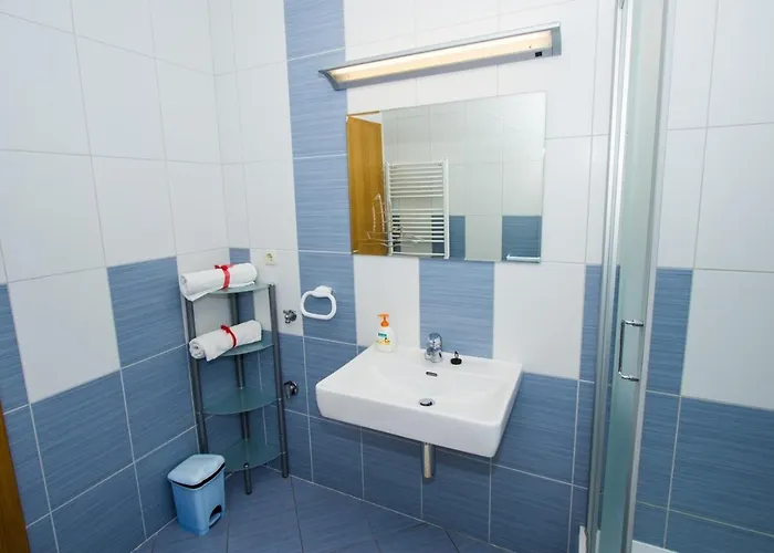 ゲストハウス And Skalinada ムルテル